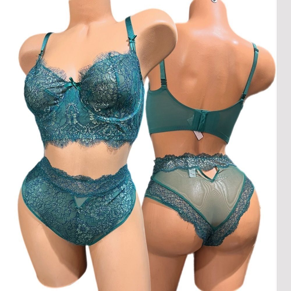 Victoria’s Secret Set Dream Angels Foil Lace push up Long Bra & cheeky panty